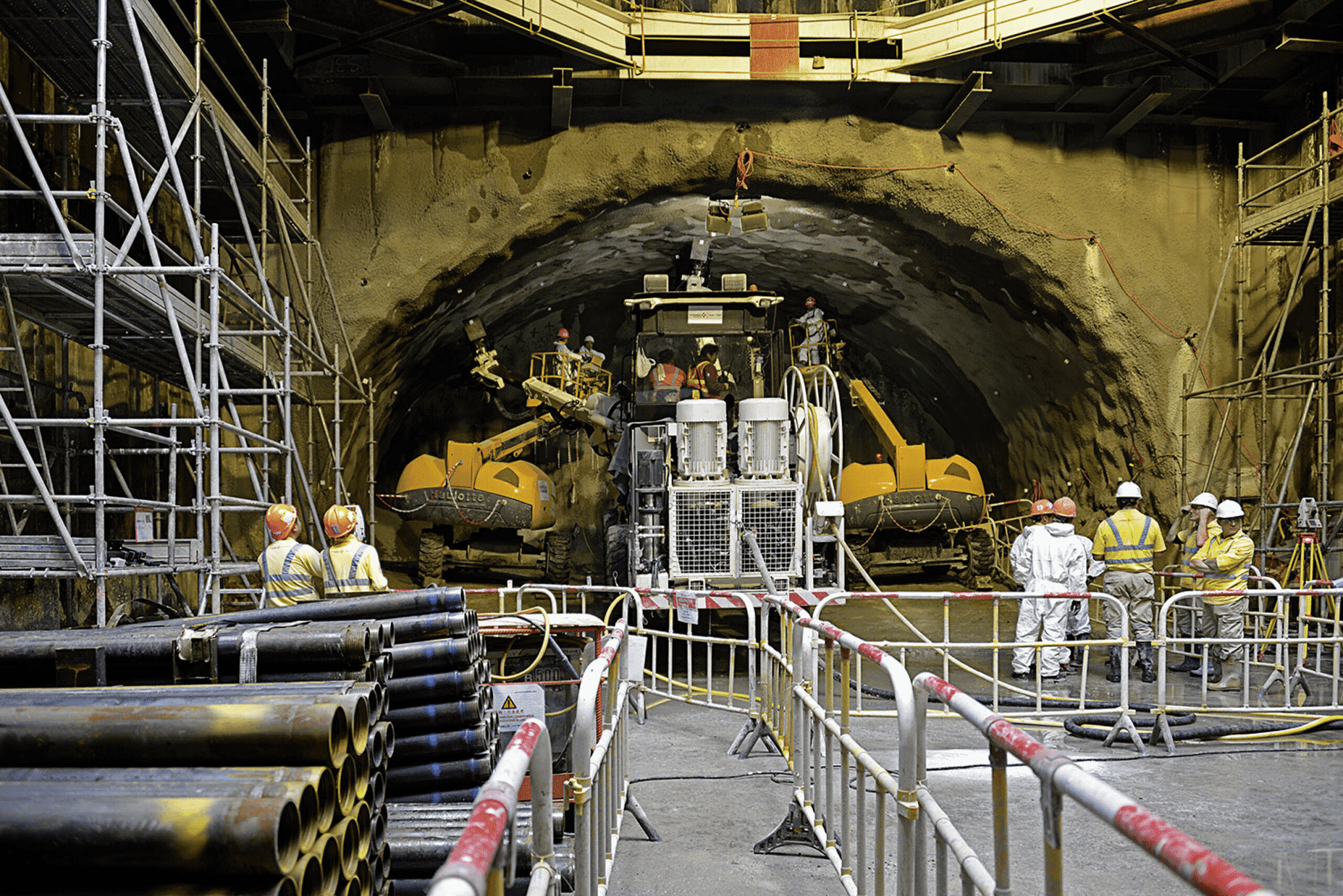 Construction case of a 17-km-long new railway line between Shatin and Central Link